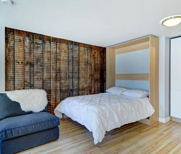 Loft entièrement meublé à louer Vieux-Québec novembre 2025 - Photo 1