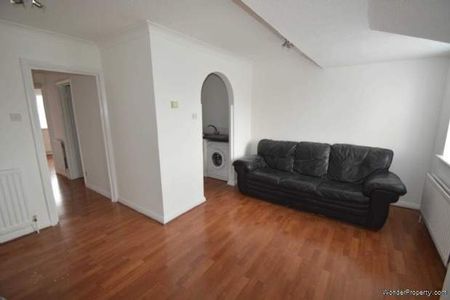 1 bedroom property to rent in Addlestone - Photo 2