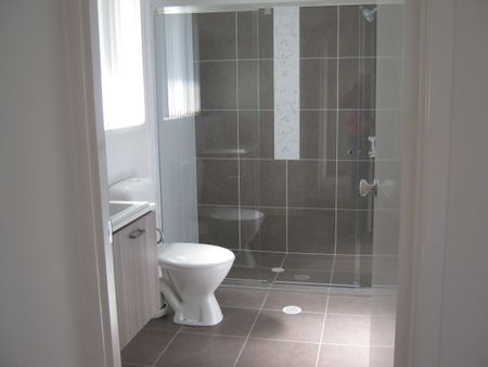 3 BEDROOMS! NEAR NORTH LAKES! - Photo 5