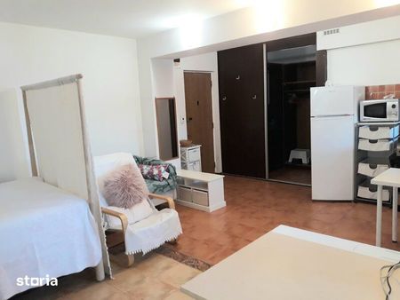 Piata Alba Iulia, Bd. Decebal, Unirii, semistradal, centrala termica - Photo 4