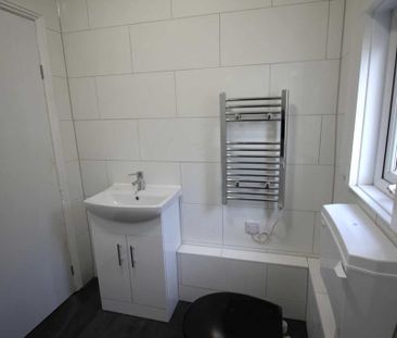 1 bedroom semi-detached house to rent - Photo 4