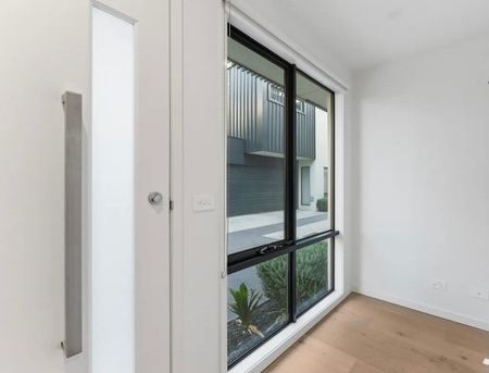 Mordialloc - Photo 2