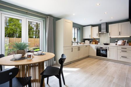 3 bedroom semi-detached house to rent - Photo 2
