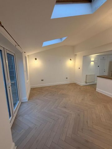 3 bedroom semi-detached house to rent - Photo 3