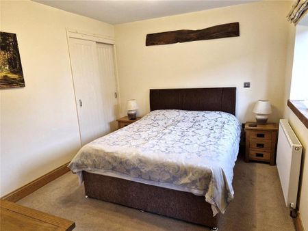 2 bedroom detached house to rent - Photo 5