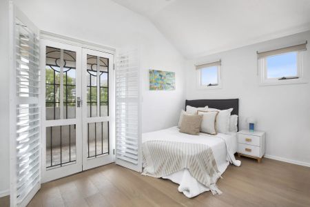 Ultimate Family Home With Self Contained Studio - Photo 3