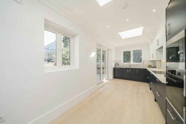 Ravenscourt Road, Hammersmith, W6 - Photo 1