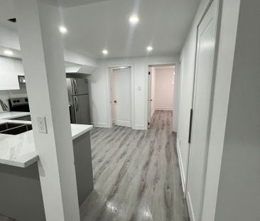 For Lease - 3 Cox Crescent Unit# BASEMENT, Brampton, Ontario - Photo 2