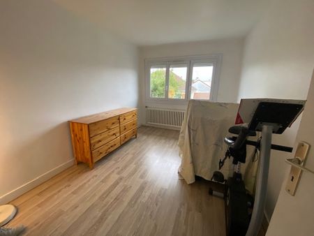 Location Maison 7 pièces 132m² - Photo 2