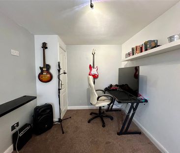 Tippet Close, 1, Blackburn, BB2 3WX, Lancashire - Photo 1