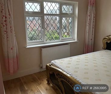 1 bedroom in a house share to rent - Photo 1
