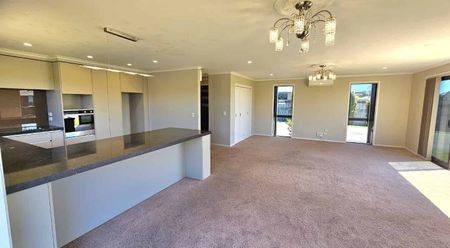 Bell Block - 3 Bedrooms - Photo 2