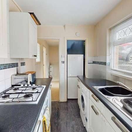 Heol Fawr, Caerphilly, CF83 - Photo 1