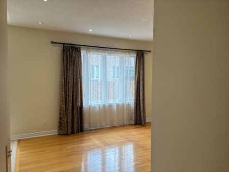 For Lease - 12 Haviland Circle, Brampton, Ontario - Photo 5