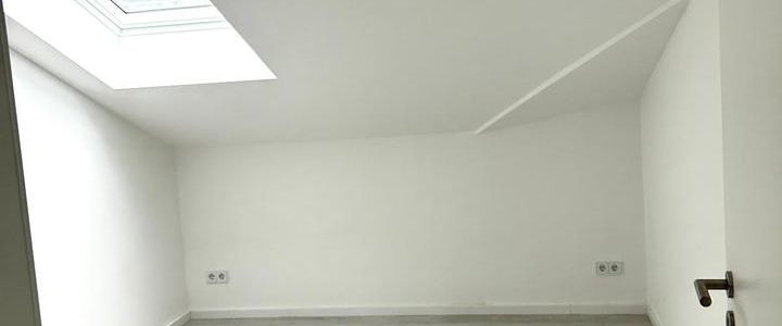 3 Zi-Dachgeschosswohnung - Foto 1