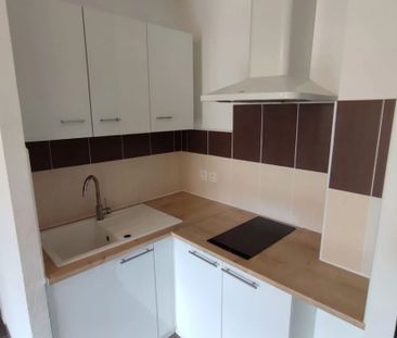 Location Appartement 2 pièces 41 m2 à Frontignan - Photo 2