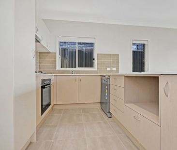 Contemporary living offering space and comfort - Photo 5