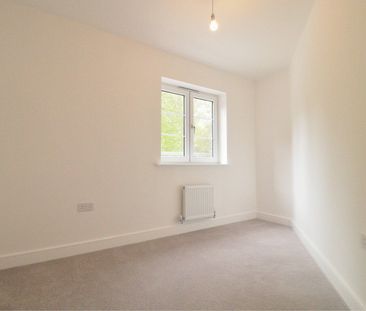 2 bedroom flat to rent, - Photo 3