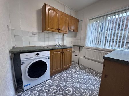 41 Dhu Varren Park, Belfast, BT13 3FH - Photo 2