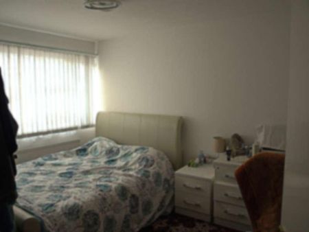 Harrow Weald, HA3 - Photo 3