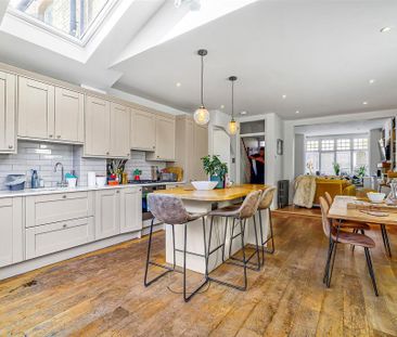 3 bedroom terraced house to rent - Photo 5