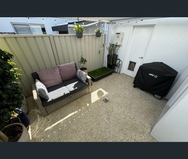 21 Zambezi Street, Southern River, WA 6110 - Photo 4