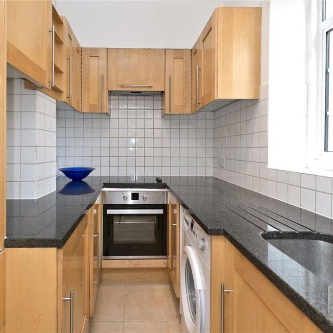 Studio to rent - Photo 1