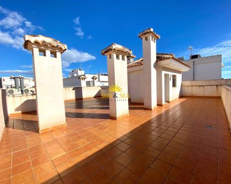 4 BEDROOM PENTHOUSE FOR RENT WITH PRIVATE SOLARIUM IN TORREVIEJA - ALICANTE - Photo 4