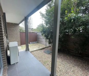 “Picture perfect townhouse!” - Photo 4