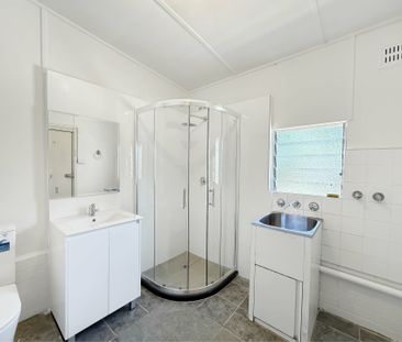 Spacious 3 Bedroom Home! - Photo 1