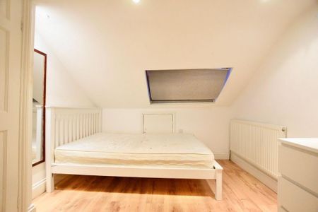5 bedroom terraced house to rent - Photo 2