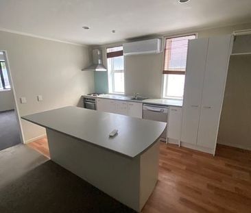 Easy living in Tawa - Photo 6