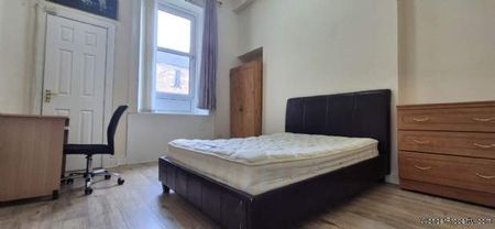 4 bedroom property to rent in Glasgow - Photo 3