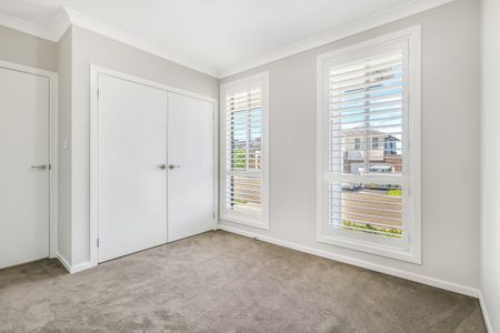 26 Finnhorse Street, Box Hill NSW 2765 - House For Rent | Domain - Photo 3