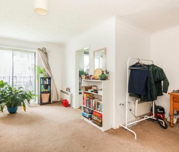 1 bedroom flat to rent - Photo 6
