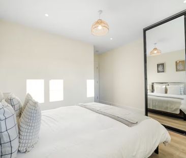 1 Bed Flat, Beechwood Grove, W3 - Photo 4