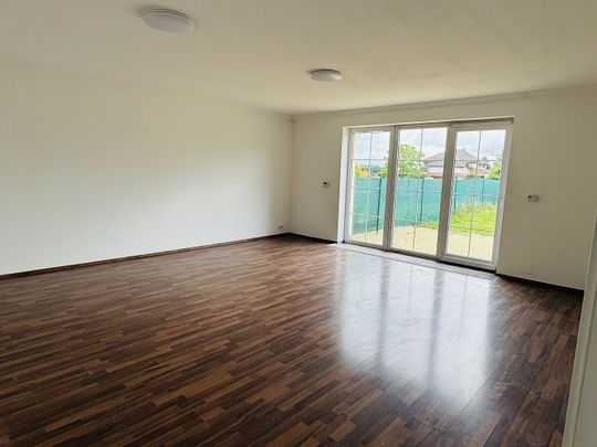 Pronájem domu 180 m² s pozemkem 288 m² - Fotografie 1
