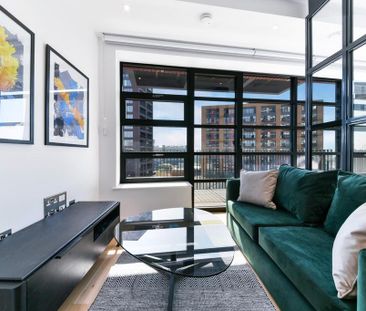 Studio to rent - Photo 1