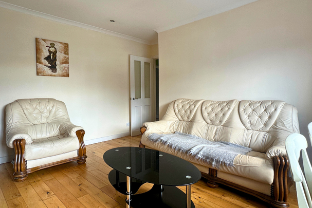 Warkworth Gardens, Isleworth, TW7 5JP - Photo 1