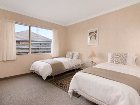 FAMILY HOME IN BAYFAIR ESTATE - Photo 2