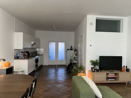 Ruim 1SLK-appartement met terras dichtbij centrum Antwerpen! - Photo 3