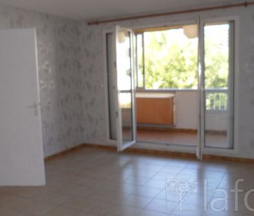 Appartement 2 pièces 36m2 MARSEILLE 8EME 625 euros - Photo 2