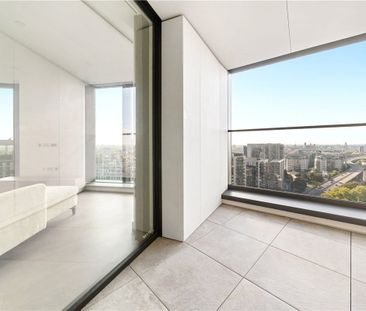 A modern and bright three double bedroom, two bathroom twentieth fl... - Photo 4