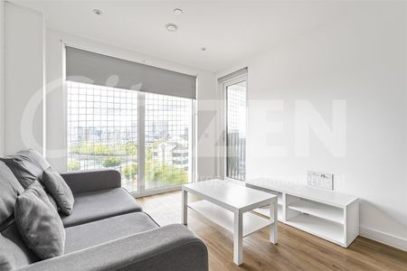 THE GATEWAY, Trafford Road, Salford - Photo 2