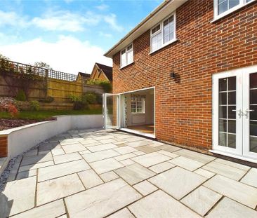 4 bedroom detached house to rent - Photo 1