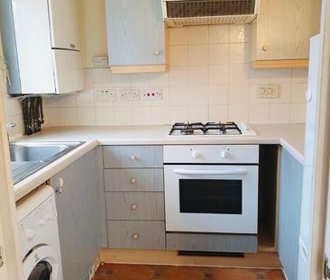 2 Bed Flat, Franklin Way, CR0 - Photo 5