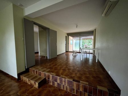 Location Maison 5 pièces 110m² AUBIERE 63170 - Photo 4