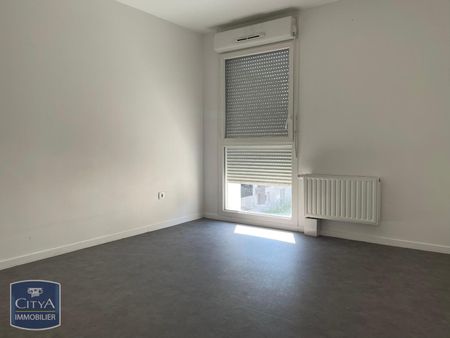 Location Appartement 2 pièces 47m² ROUBAIX 59100 - Photo 5