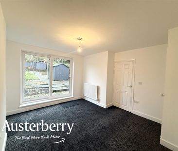 Coppice Gardens, Stone - Photo 1