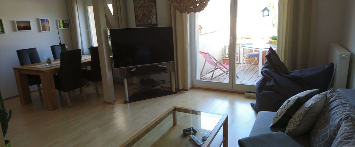 DG mit Lift / Balkon am Wohnzi./ Wanne + Dusche / EBK Ablauf mögl. - Photo 1